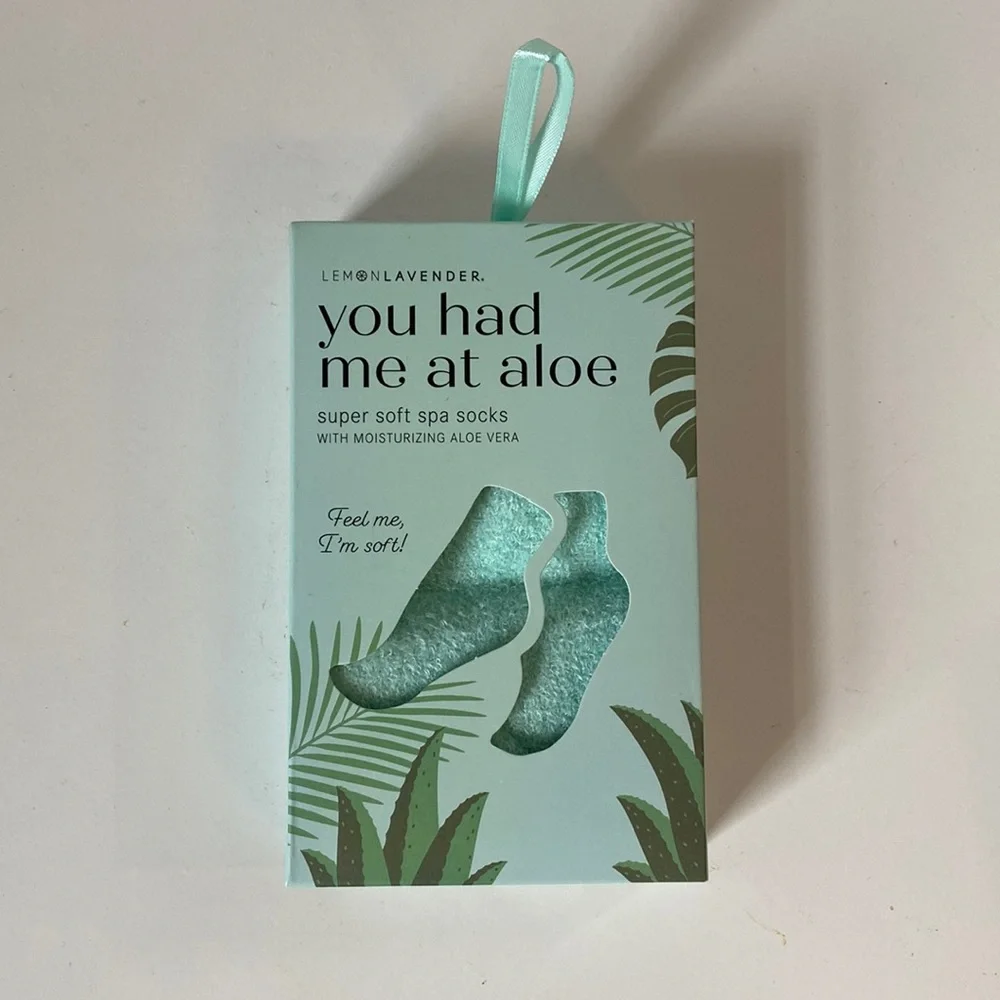 NWT Lemon Lavender Spa Socks